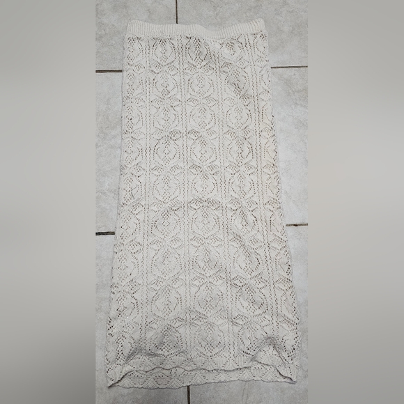 Crochet knit crop top and midi skirt set small - Picture 5 of 6